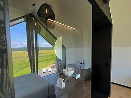 Amazing Lodge With Shared Pool