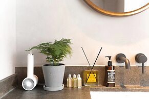 Beijing Reconstructed Space Hotel