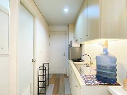 Comfort and Nice Studio Room Patraland Urbano Apartment