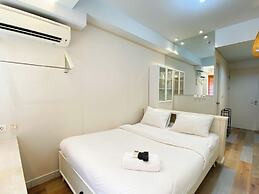Comfort and Nice Studio Room Patraland Urbano Apartment
