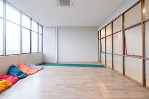 Modern Look 1BR at LRT City Sentul - Royal Sentul Park Apartment