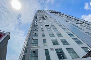 Homey and Modern 2BR Apartment at Royal Olive Residence