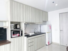 Spacious and Comfort Studio Apartment at Azalea Suites