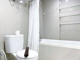 Spacious and Comfort Studio Apartment at Azalea Suites