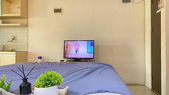 Minimalist and Comfy Studio at Habitat Apartment