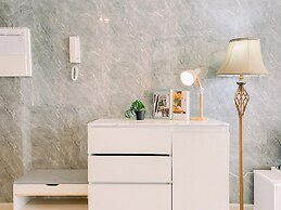 Homey and Warm 1BR at Ciputra World 2 Apartment