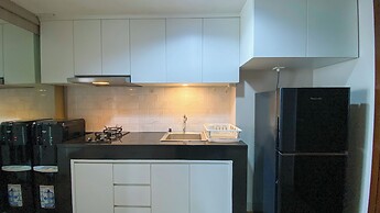 Homey and Good Studio at H Residence Apartment