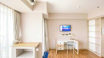 Homey and Good Studio at H Residence Apartment