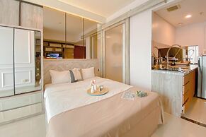 Homey and Restful Studio Grand Kamala Lagoon Apartment