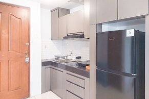 Compact and Homey Studio at Great Western Resort Apartment