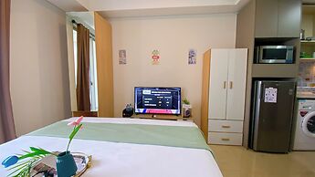 Best Location and Strategic Studio at Gold Coast Apartment PIK