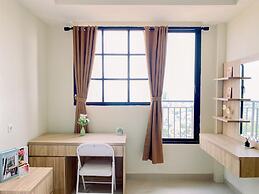 Comfy and Minimalist Studio Apartment at Evenciio Margonda