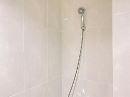 Comfy and Minimalist Studio Apartment at Evenciio Margonda