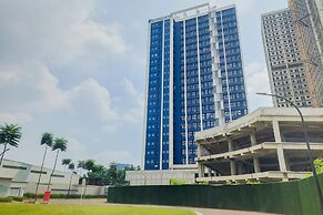 Spacious and Comfort Studio Loft at Kingland Avenue Apartment