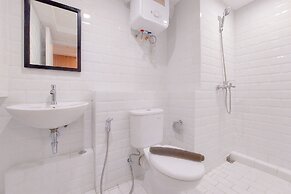 Spacious and Comfort Studio Loft at Kingland Avenue Apartment