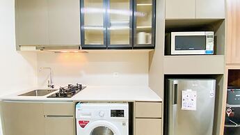 Simply Look Studio at Gold Coast Apartment