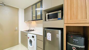 Simply Look Studio at Gold Coast Apartment