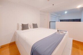 Homey and Comfy Studio Loft at Kingland Avenue Apartment