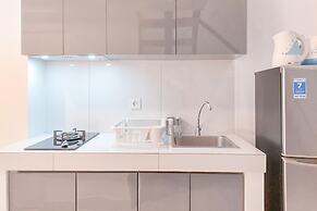 Homey and Comfy Studio Loft at Kingland Avenue Apartment