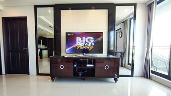 Premium and Restful 3BR in City Center at Kondominium Regensi Apartmen