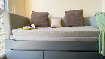 Comfort and Big 1BR at Tokyo Riverside PIK 2 Apartment