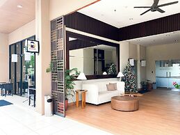 Modern Look and Restful Studio at Azalea Suites Apartment