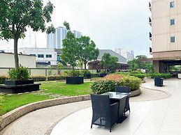 Modern Look and Restful Studio at Azalea Suites Apartment