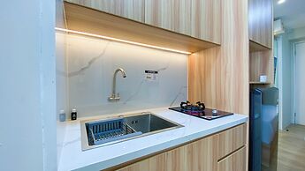 Comfy and Minimalist Studio at Bassura City Apartment