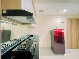 Good and Warm 1BR Apartment at Pejaten Park Residence