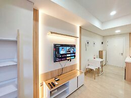 Restful and Comfy Studio Podomoro City Deli Medan Apartment
