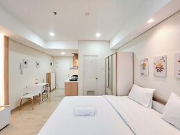 Restful and Comfy Studio Podomoro City Deli Medan Apartment