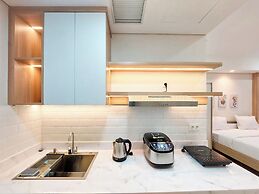 Restful and Comfy Studio Podomoro City Deli Medan Apartment