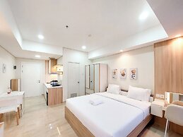 Restful and Comfy Studio Podomoro City Deli Medan Apartment