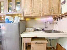 The Artisan Abode 2BR Jarrdin Cihampelas Apartment