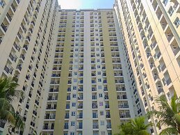 Homey and Comfort Stay 2BR Cinere Resort Apartment