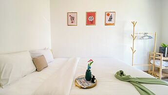 Fancy and Homey 2BR at Tokyo Riverside PIK 2 Apartment