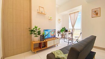 Fancy and Homey 2BR at Tokyo Riverside PIK 2 Apartment