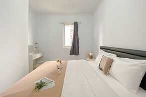 Comfortable and Strategic 2BR Apartment Grand Palace Kemayoran near JI