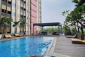 Cozy and Warm Studio at Gateway Park LRT City Bekasi Apartment