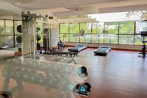 Cozy and Warm Studio at Gateway Park LRT City Bekasi Apartment