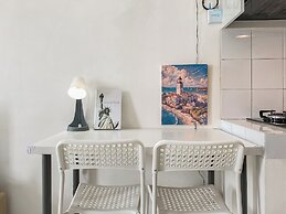 Cozy and Simply Studio Apartment Margonda Residence 2