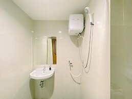 Cozy Living Studio at Gateway Park LRT City Bekasi Apartment