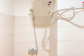 Modern Look Studio Apartment at Woodland Park Residence