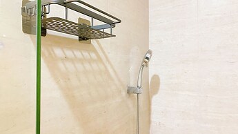 Great Location and Homey Studio Gold Coast Apartment near PIK