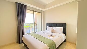 Great Location and Homey Studio Gold Coast Apartment near PIK