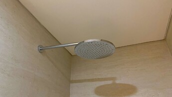 Great Location and Homey Studio Gold Coast Apartment near PIK