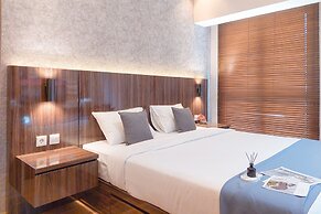 Chic 2BR at M-Town Signature Apartment