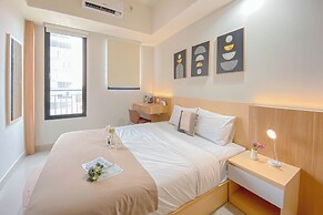 Cozy Living Studio at Evenciio Margonda Apartment