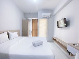 Minimalistic and Cozy Studio Amartha View Apartment