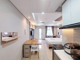 Good Deal and Homey Studio Podomoro City Deli Medan Apartment